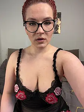 MrMrsRight online show from 03-28-26, 12:27