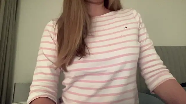 LisaFlower online show from 01-10-26, 08:54