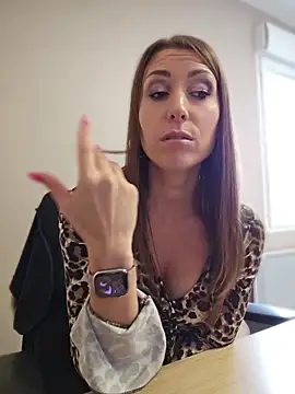 Lib ertine32 online show from 04-28-26, 10:09