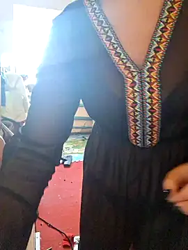  Kitti  online show from 12-14-24, 06:56