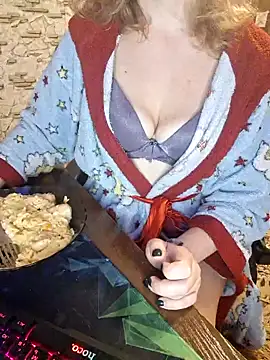  Kitti  online show from 12-15-24, 07:21