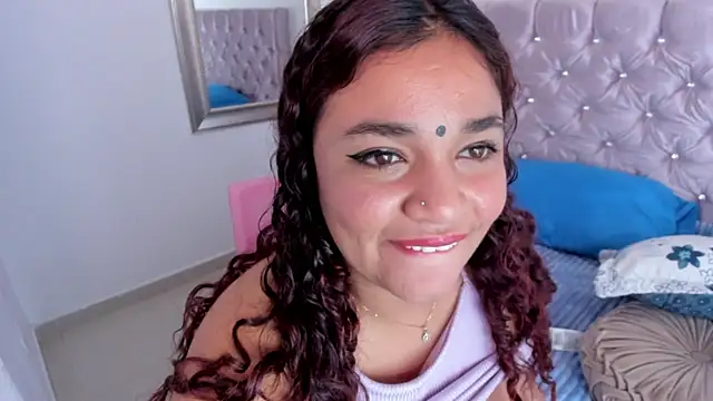 Snapshot of Darsha_Hara chatting on 10-10-25, 11:42 Darsha Hara online show from 10-10-25, 11:42