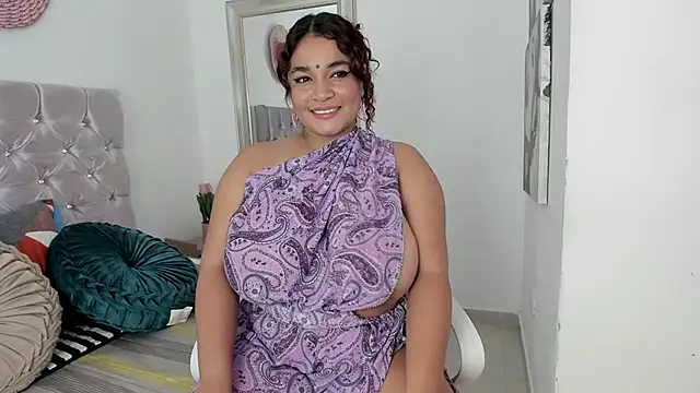 Snapshot of Darsha_Hara chatting on 10-22-25, 11:54 Darsha Hara online show from 10-22-25, 11:54