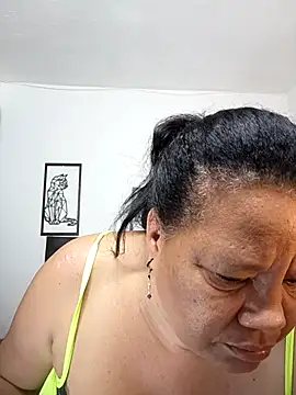 Shanttal0272 online show from 09-14-25, 12:26