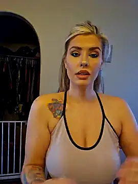 Snapshot of ellieconradxo chatting on 12-05-24, 04:01 ellieconradxo online show from 12-05-24, 04:01