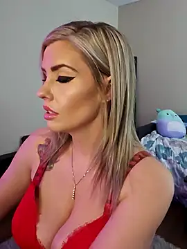 Snapshot of ellieconradxo chatting on 01-14-25, 05:56 ellieconradxo online show from 01-14-25, 05:56