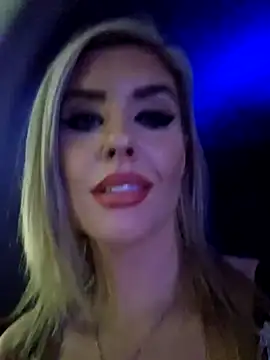 Snapshot of ellieconradxo chatting on 02-01-25, 04:46 ellieconradxo online show from 02-01-25, 04:46