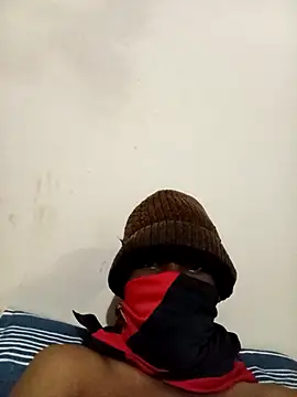 Snapshot of Smash018 chatting on 09-17-25, 11:06 Smash018 online show from 09-17-25, 11:06