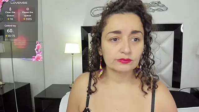  luna  sweet  online show from 02-02-25, 02:59