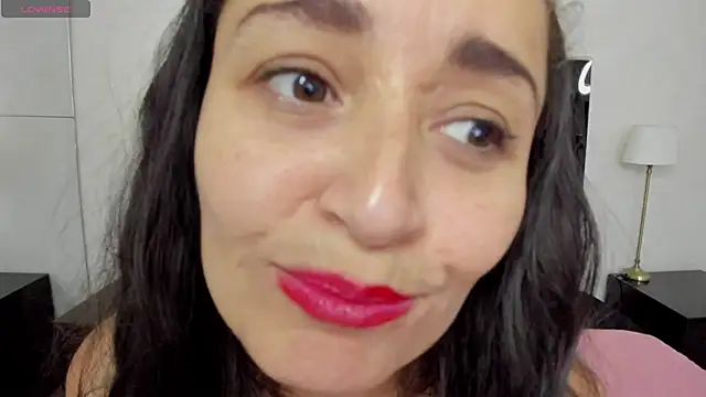  luna  sweet  online show from 02-07-25, 09:47