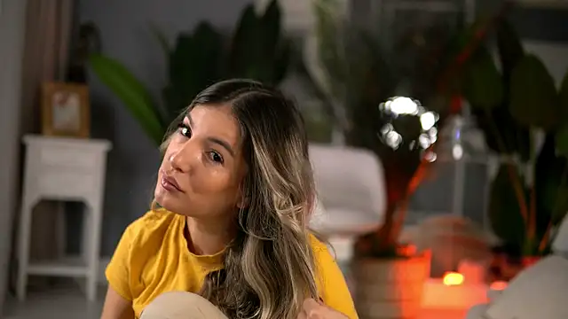 KellyMathews online show from 10-31-25, 01:50