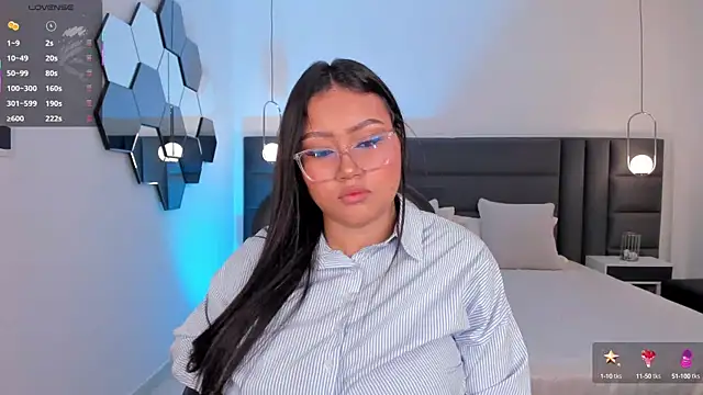 AmberLewis  online show from 10-16-25, 02:56