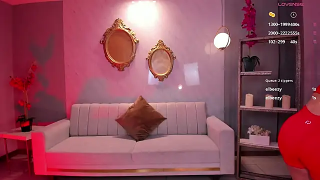 Snapshot of RosalineFiore chatting on 12-21-24, 06:34 RosalineFiore online show from 12-21-24, 06:34