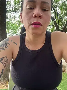 Snapshot of nurse_desi_sexlove chatting on 03-19-25, 09:27 nurse desi sexlove online show from 03-19-25, 09:27