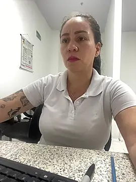 Snapshot of nurse_desi_sexlove chatting on 03-22-25, 01:00 nurse desi sexlove online show from 03-22-25, 01:00