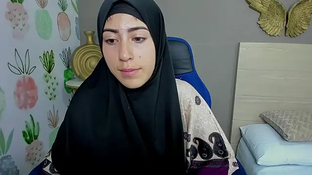 chaymae nah  online show from 01-15-25, 08:20