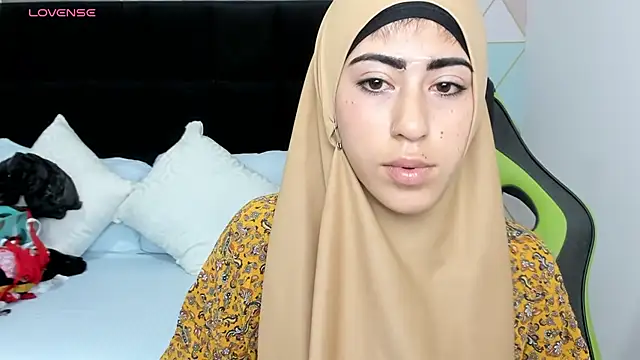 chaymae nah  online show from 01-23-25, 12:30