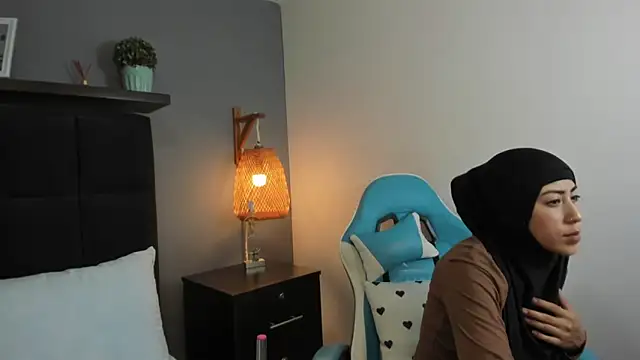 chaymae nah  online show from 03-07-25, 11:05