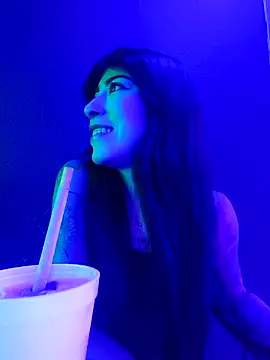 chaymae nah  online show from 04-15-26, 03:13