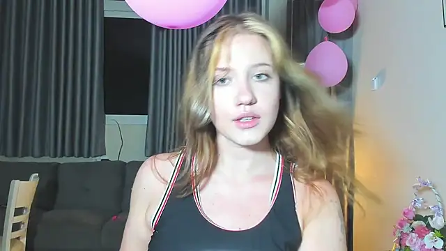 HanahCute online show from 03-07-25, 08:33