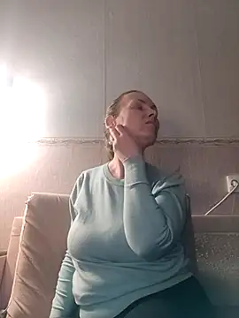 Evelina cute online show from 01-18-25, 06:53