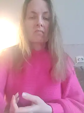 Evelina cute online show from 01-27-25, 12:05