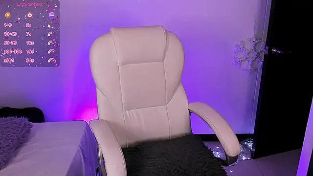 Snapshot of nyna_1 chatting on 02-28-25, 09:55 nyna 1 online show from 02-28-25, 09:55