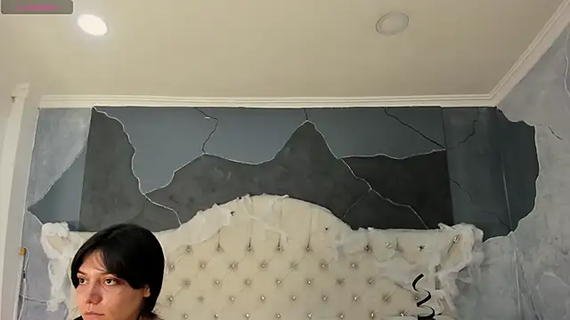 AmberGreyy  online show from 10-09-25, 05:00