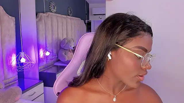 Snapshot of IsabellaBromsS chatting on 01-16-25, 11:59 IsabellaBromsS online show from 01-16-25, 11:59