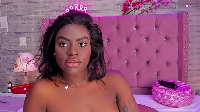 Snapshot of IsabellaBromsS chatting on 03-02-25, 12:20 IsabellaBromsS online show from 03-02-25, 12:20