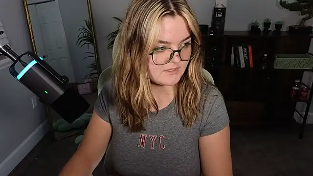 rodeobrii online show from 10-04-25, 02:31