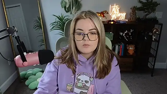 rodeobrii online show from 10-18-25, 04:19