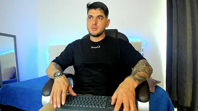 Teilor Creed online show from 12-13-25, 08:25