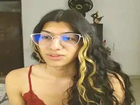 engielphoenis14 online show from 12-20-24, 06:08