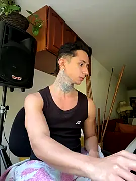 ArchiGoldd online show from 09-25-25, 10:24