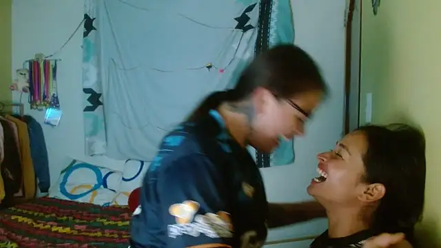 clayre and jill online show from 12-22-25, 05:48