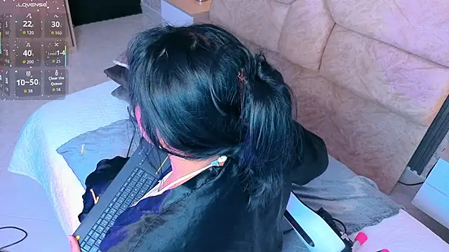 amatista  smith online show from 03-04-26, 08:04