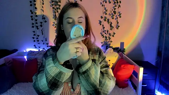 Snapshot of Emily_Gin chatting on 03-20-25, 05:46 Emily Gin online show from 03-20-25, 05:46