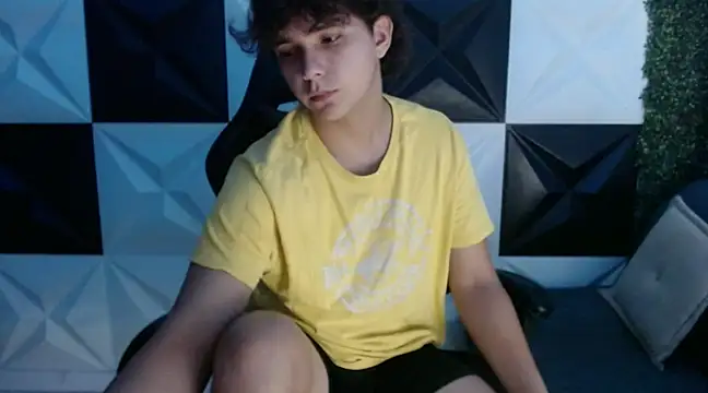 Dani cumboy online show from 01-24-25, 06:14