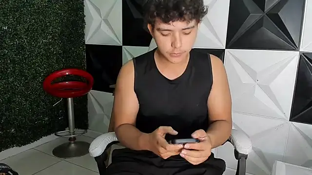 Dani cumboy online show from 12-16-25, 01:16