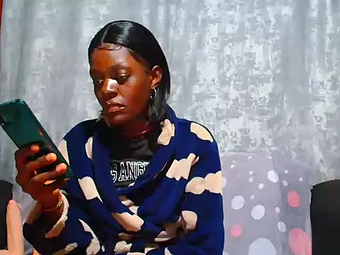 VANESAAMBER23 online show from 06-11-26, 12:54