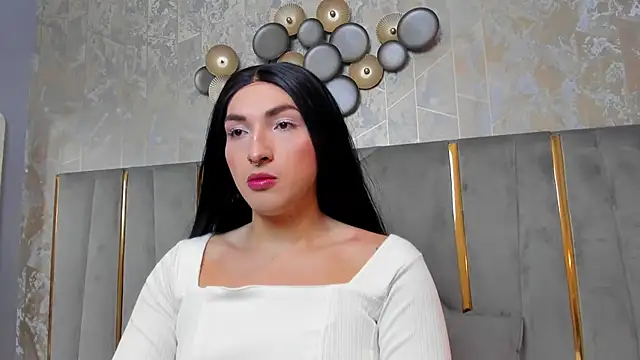 Snapshot of TomLondon_ chatting on 01-20-25, 11:35 TomLondon  online show from 01-20-25, 11:35