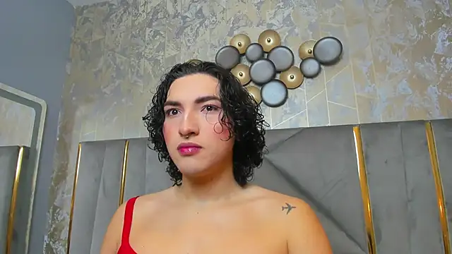 Snapshot of TomLondon_ chatting on 02-17-25, 11:44 TomLondon  online show from 02-17-25, 11:44