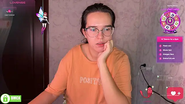 Snapshot of the_princese chatting on 11-12-25, 10:48 the princese online show from 11-12-25, 10:48