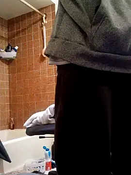 Lilsmokeshow017 online show from 04-30-26, 12:00