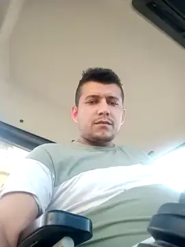 Snapshot of Adana1994 chatting on 12-30-24, 12:31 Adana1994 online show from 12-30-24, 12:31