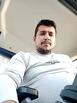 Snapshot of Adana1994 chatting on 01-20-25, 11:02 Adana1994 online show from 01-20-25, 11:02