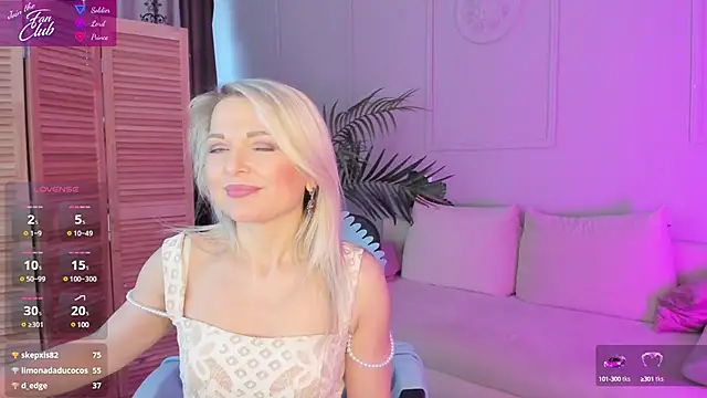 Gloria Lovely online show from 02-21-25, 04:59