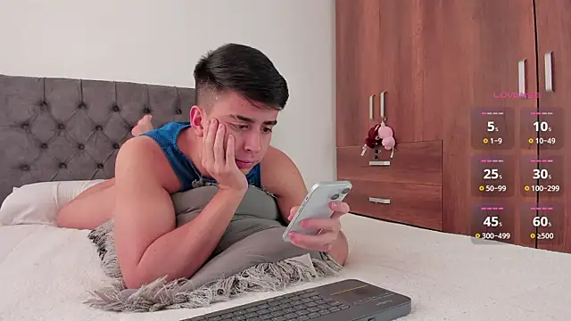 Snapshot of jordanmuskk chatting on 11-10-25, 06:07 jordanmuskk online show from 11-10-25, 06:07