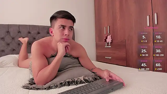 Snapshot of jordanmuskk chatting on 11-12-25, 03:56 jordanmuskk online show from 11-12-25, 03:56